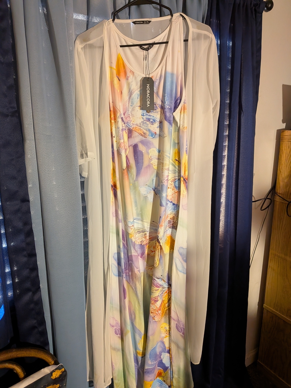 Nono Cora White Floral Watercolor Maxi Dress